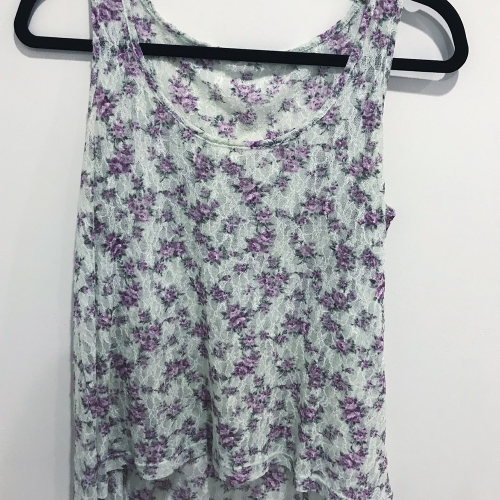🌸 Floral tank top 🌸